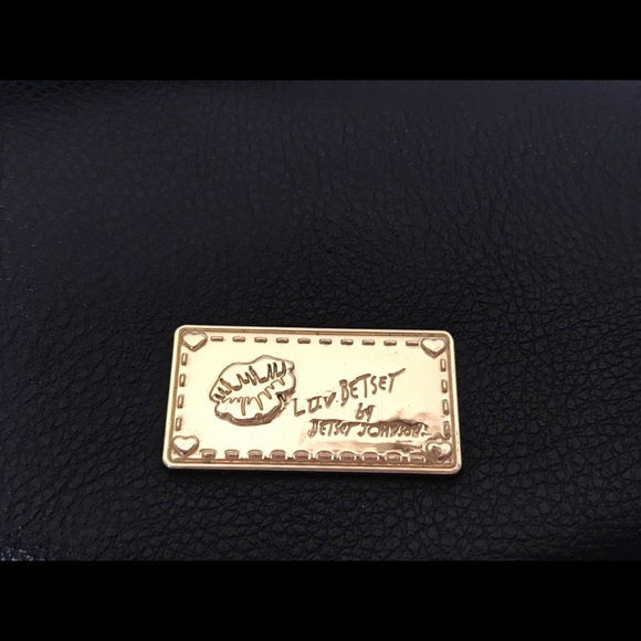 Betsy Johnson black mini crossbody purse - Picture 5 of 7